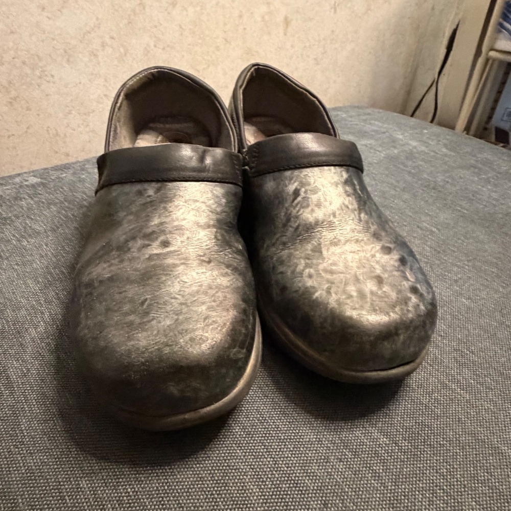 Greys Anatomy by Softwalk Meredith Nursing Clogs Grey Black Slip On Shoes Womens